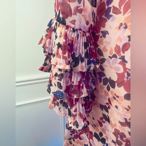 Vince Camuto Straight-cut floral print dress with tiered sleeve detail, size 4 - Picture 3 of 6